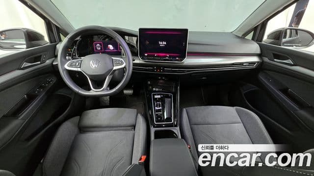 Volkswagen Golf 2025 — фото 7 из 20