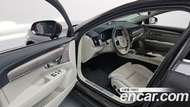 Volvo S90 2023 — фото 10 из 20