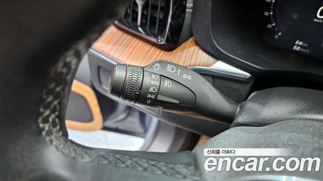 Volvo XC60 2022 — Photo 14/20