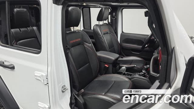 Jeep Wrangler 2022 — Фото 10/20