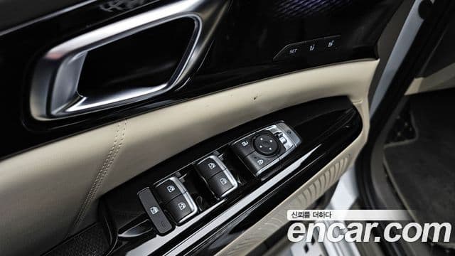 Kia Carnival 2022 — Фото 16/20