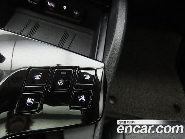 Kia Sportage 2023 — Şəkil 14/20
