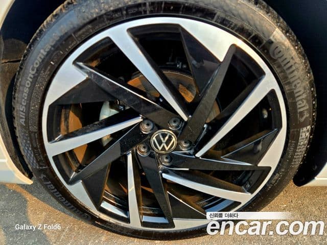 Volkswagen Arteon 2022 — ფოტო 17/20