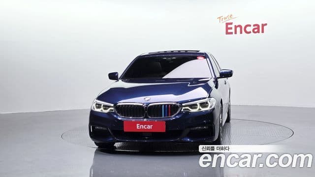 BMW 5 Series 2020 — ფოტო 2/20