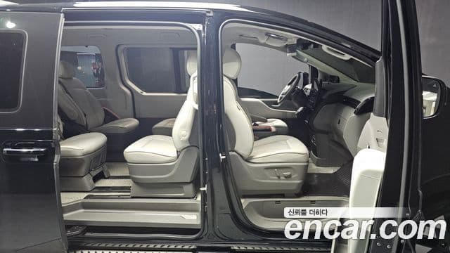 Hyundai Staria 2021 — фото 11 из 20