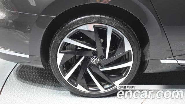 Volkswagen Arteon 2022 — ფოტო 5/20