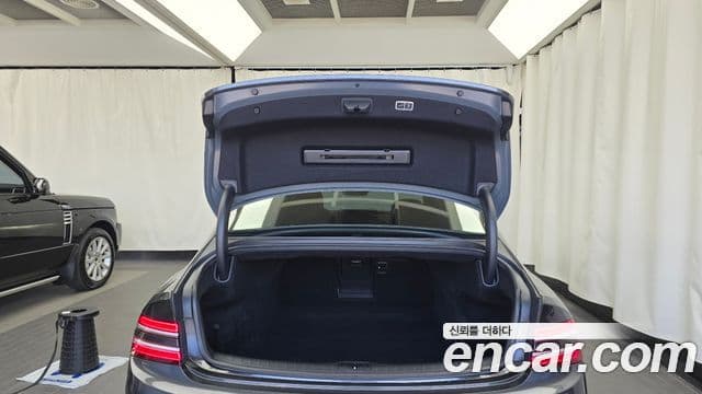 Genesis Electrified G80 2021 — фото 20 из 20
