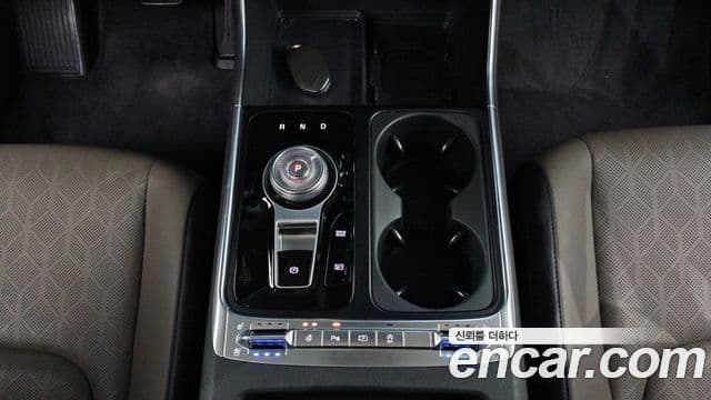 Kia Carnival 2024 — Şəkil 9/20