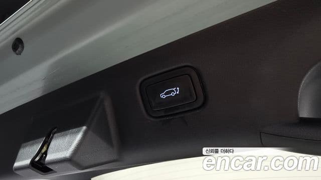 Hyundai Kona 2023 — фото 20 из 20
