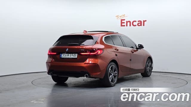 BMW 1 Series 2021 — Şəkil 12/20