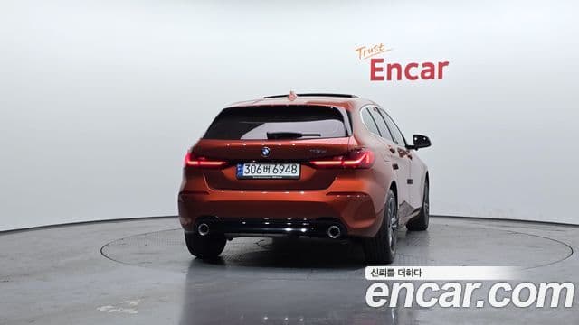 BMW 1 Series 2021 — Şəkil 8/20