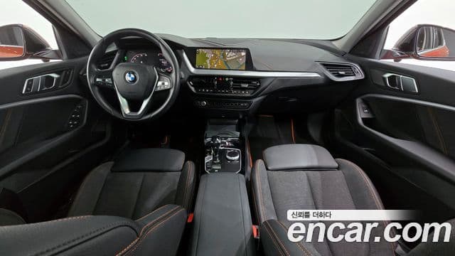 BMW 1 Series 2021 — Şəkil 13/20