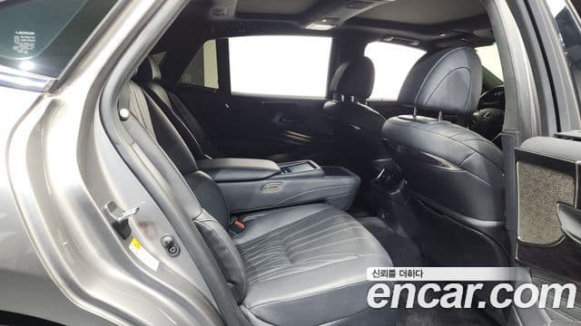 Lexus LS500 2022 — ფოტო 12/20