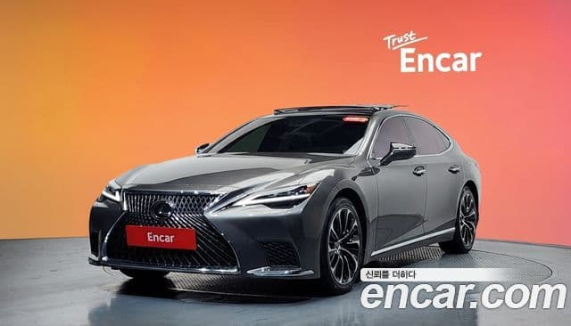 Lexus LS500, 2022