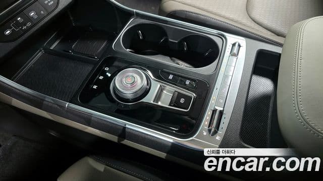 Kia Carnival 2024 — ფოტო 9/20