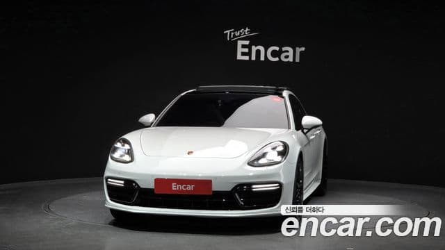 Porsche Panamera 2020 — ფოტო 3/20