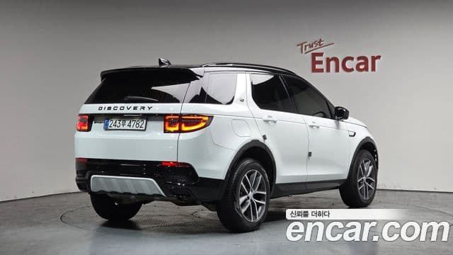Land Rover Discovery Sport 2025 — Фото 2/20