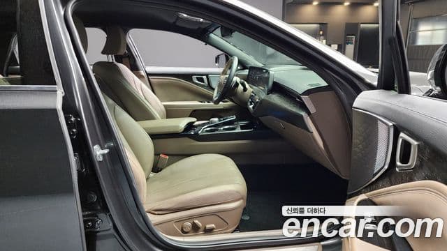 Kia K8 2022 — фото 10 из 20