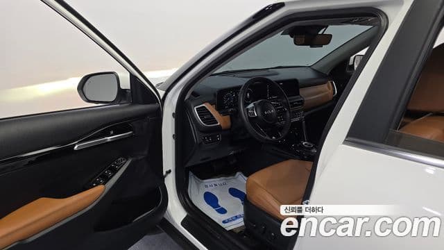 Kia Seltos 2024 — Şəkil 10/20