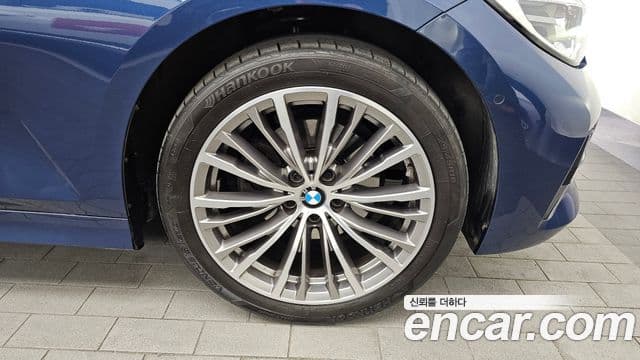BMW 3 Series 2020 — ფოტო 4/20