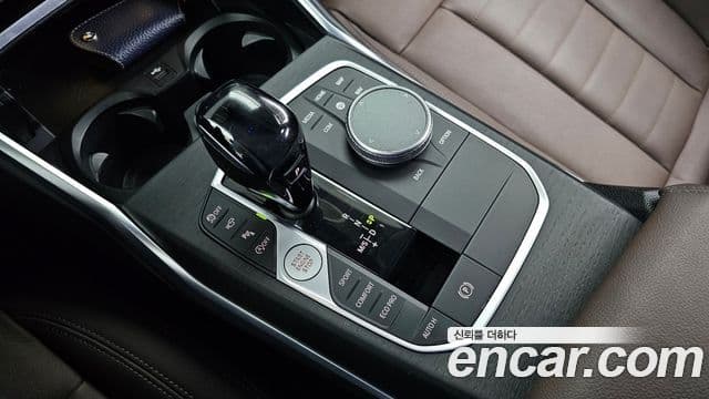 BMW 3 Series 2020 — ფოტო 7/20