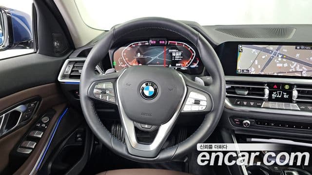BMW 3 Series 2020 — ფოტო 13/20