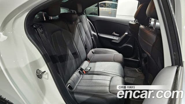 Mercedes-Benz A-Class 2021 — ფოტო 12/20