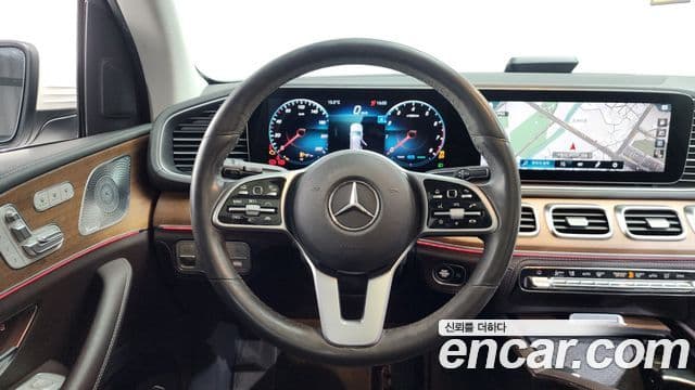 Mercedes-Benz GLE-Class 2020 — Şəkil 13/20