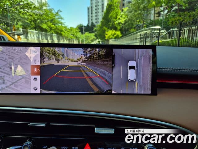Genesis GV70 2025 — ფოტო 8/20