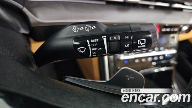 Kia Carnival 2022 — ფოტო 16/20