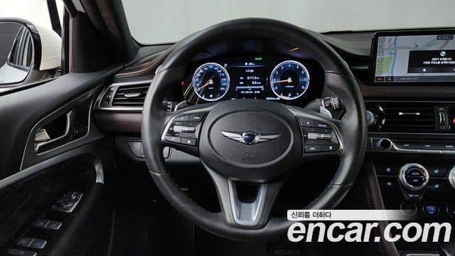 Genesis G70 2021 — ფოტო 13/20