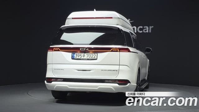 Kia Carnival 2021 — ფოტო 4/20