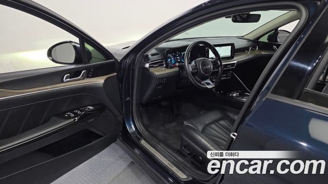 Kia K5 2023 — фото 10 из 20