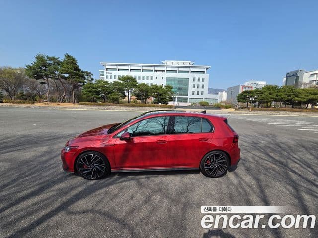 Volkswagen Golf 2024 — ფოტო 3/16