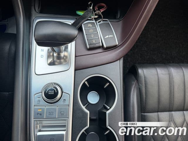 Genesis G70 2020 — ფოტო 13/17