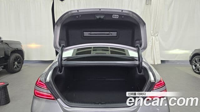 Genesis G70 2021 — ფოტო 10/20