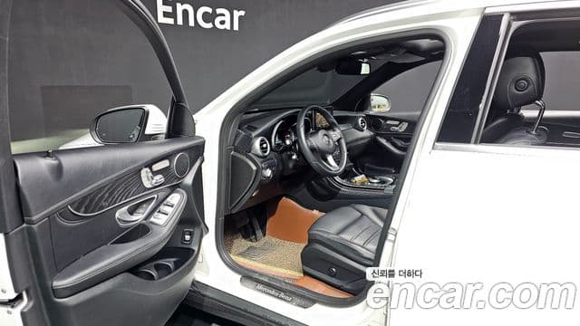 Mercedes-Benz GLC-Class 2018 — фото 10 из 20