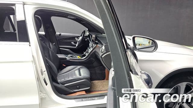 Mercedes-Benz GLC-Class 2018 — фото 11 из 20