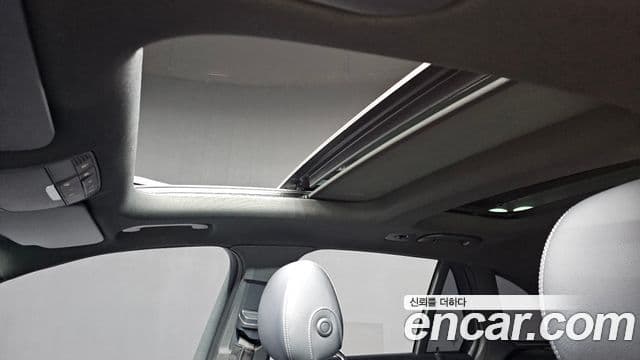 Mercedes-Benz GLC-Class 2018 — Şəkil 19/20