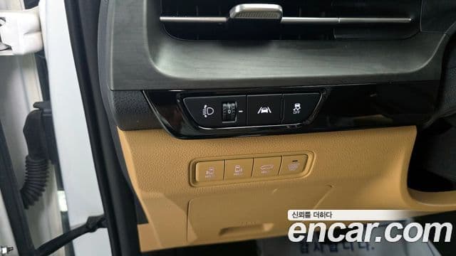 Kia Carnival 2021 — Şəkil 12/20