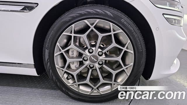 Genesis Electrified G80 2023 — фото 5 из 20
