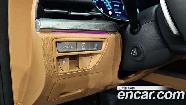 Genesis Electrified G80 2023 — фото 15 из 20