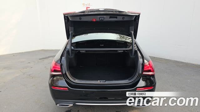 Mercedes-Benz A-Class 2020 — Şəkil 7/20