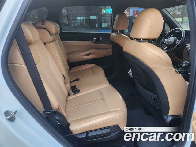 Kia Sorento 2022 — Şəkil 14/20