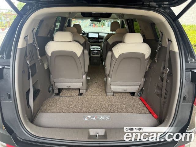 Kia Carnival 2024 — Фото 19/20