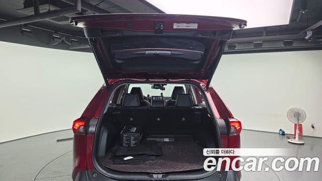 Toyota RAV4 2019 — фото 20 из 20