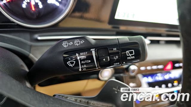 Kia Carnival 2022 — ფოტო 16/20