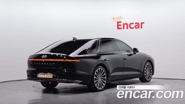 Hyundai Grandeur 2023 — ფოტო 2/20