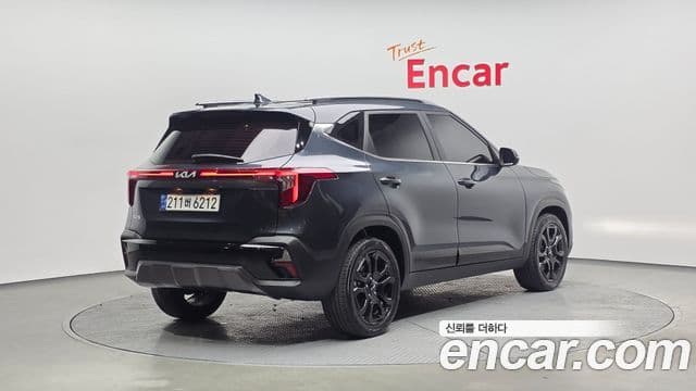 Kia Seltos 2024 — ფოტო 2/20