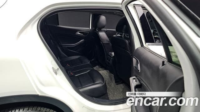 Mercedes-Benz GLA-Class 2019 — фото 11 из 20